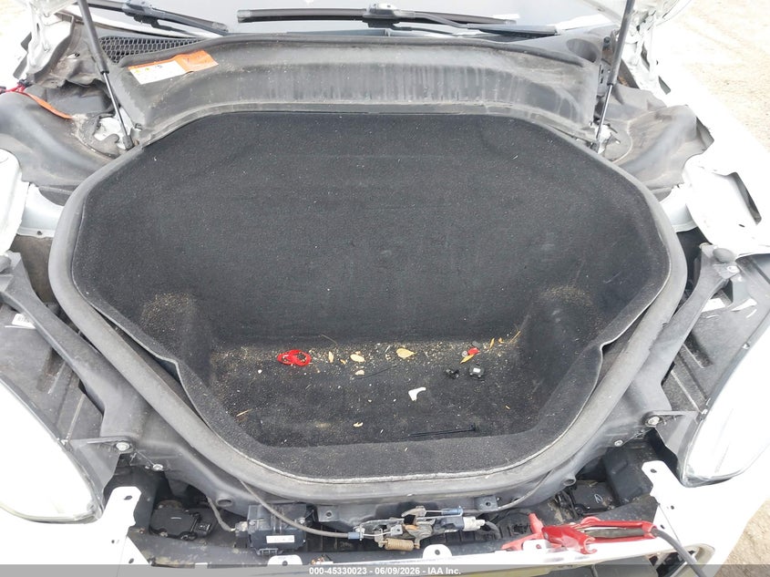 2015 Tesla Model S 85D/P85D VIN: 5YJSA4H45FF084377 Lot: 45330023