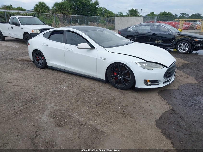 Vin: 5yjsa4h45ff084377, lot: 45827961, tesla model s 85d/p85d 2015 img_1