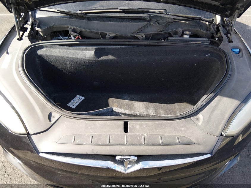 2016 Tesla Model X VIN: 5YJXCBE26GF031258 Lot: 45330028