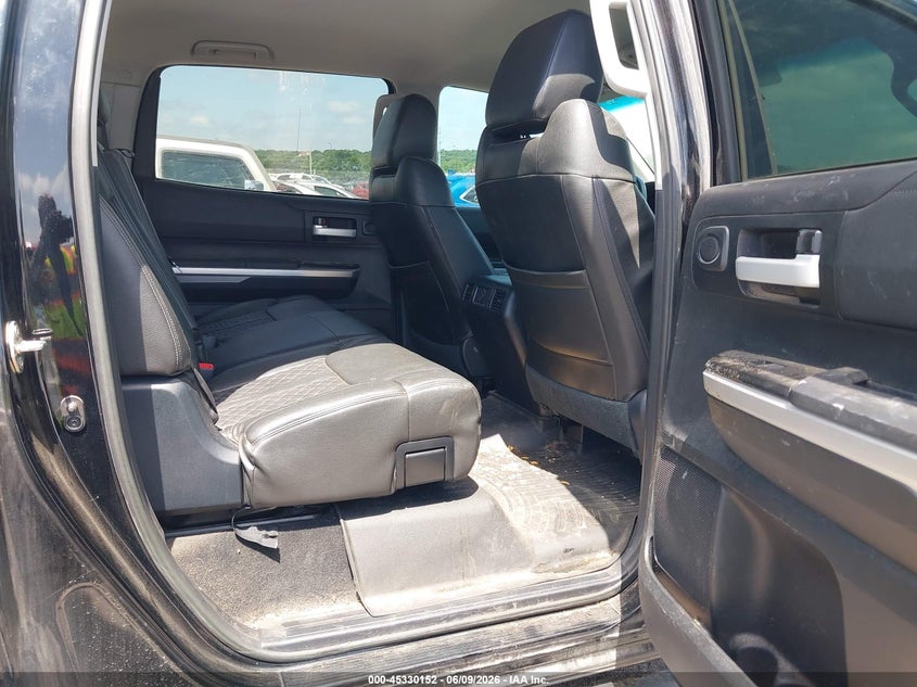 2017 Toyota Tundra Sr5 5.7L V8 VIN: 5TFDW5F16HX639712 Lot: 45330152