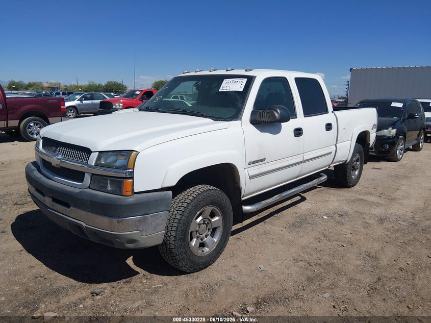 2004 CHEVROLET SILVERADO 2500HD auction photo 2