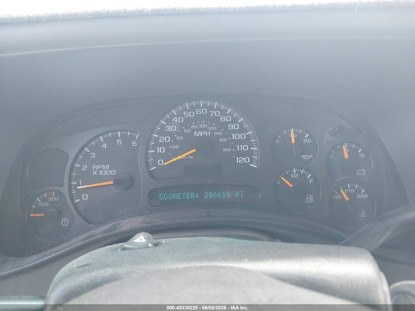 2004 CHEVROLET SILVERADO 2500HD auction photo 7