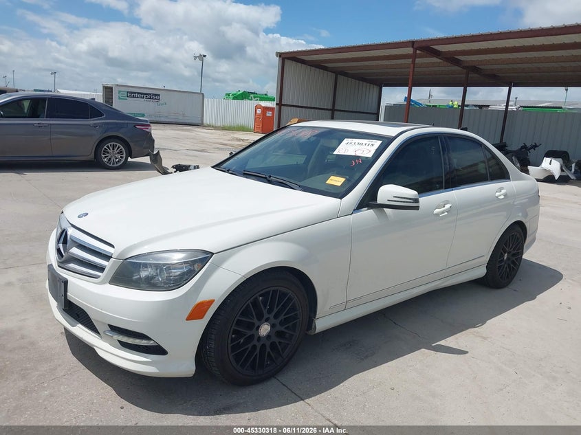 2011 MERCEDES-BENZ C 300 auction photo 2