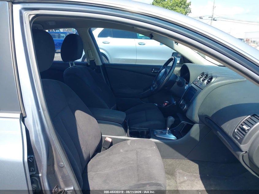 2010 NISSAN ALTIMA auction photo 5