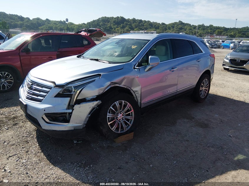 2017 CADILLAC XT5 auction photo 2