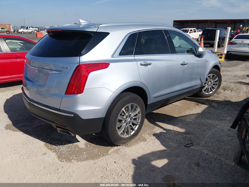 2017 CADILLAC XT5 auction photo 4