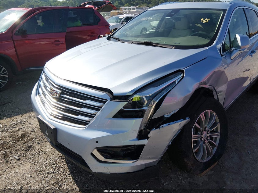 2017 CADILLAC XT5 auction photo 6