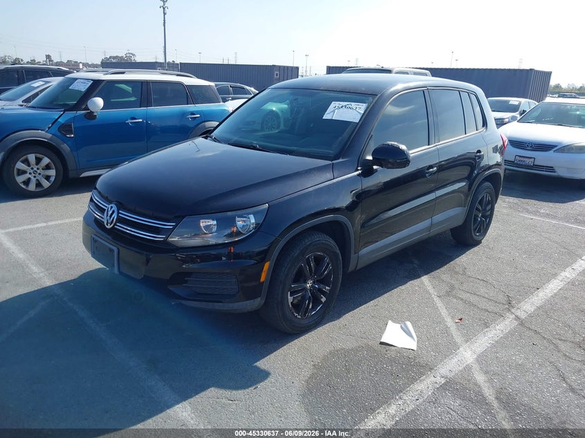 2012 VOLKSWAGEN TIGUAN auction photo 2