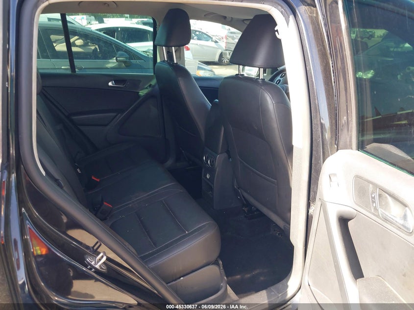 2012 VOLKSWAGEN TIGUAN auction photo 8