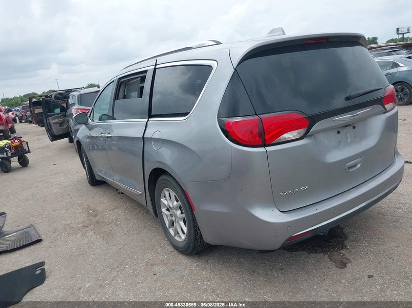 Vin: 2c4rc1bgxlr123510, lot: 45828597, chrysler pacifica touring l 20203