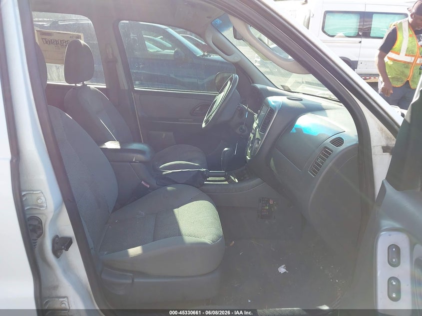 2005 FORD ESCAPE SPORT UTILITY VEHICLE 3.0L V-6 DOHC, 200HP