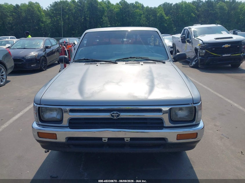 1993 Toyota Pickup 1/2 Ton Short Whlbse Dx VIN: 4TARN81PXPZ089015 Lot: 45330670