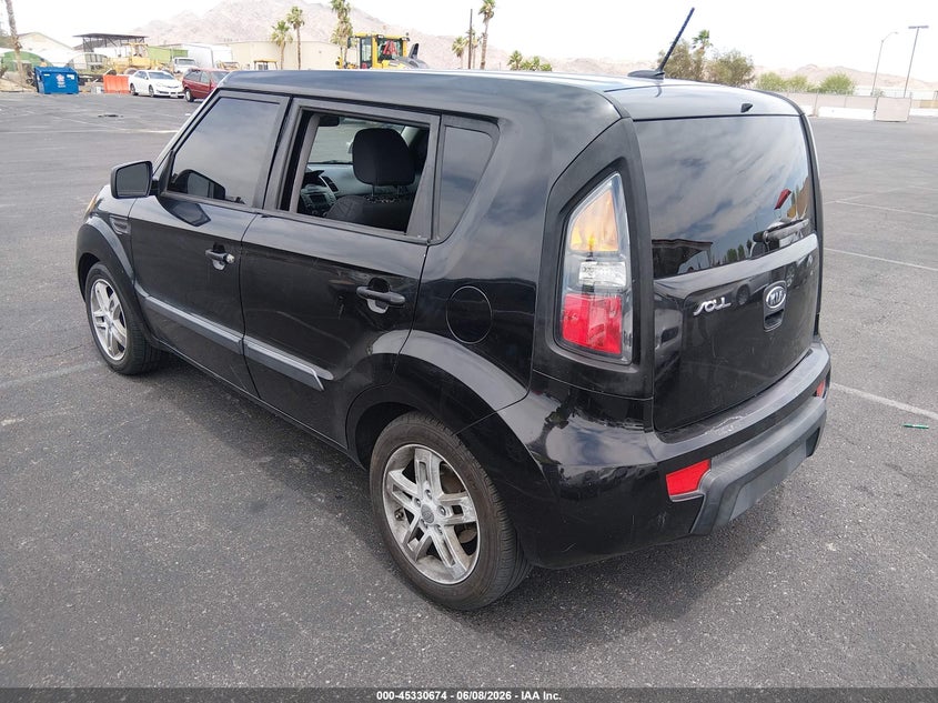 2011 KIA SOUL auction photo 3