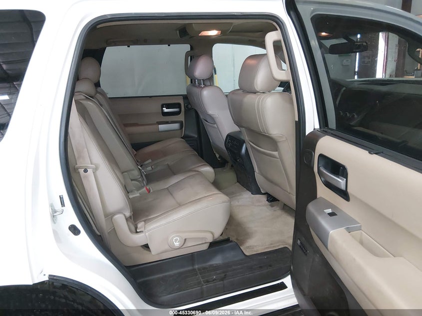 2008 Toyota Sequoia Limited 5.7L V8 VIN: 5TDBY68A18S012328 Lot: 45330690