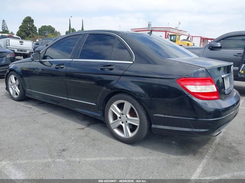 2010 MERCEDES-BENZ C 300 auction photo 3
