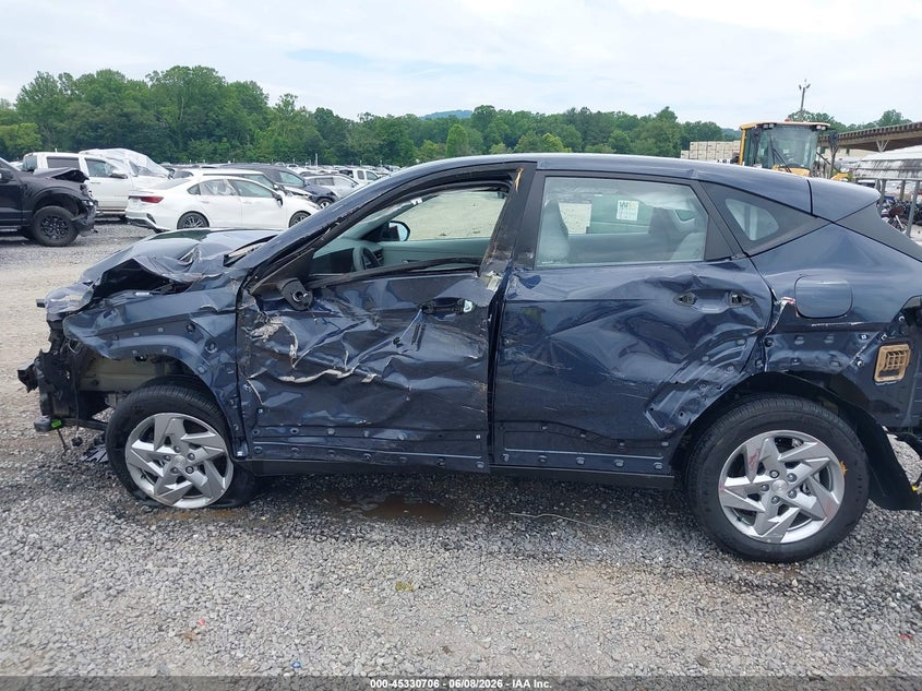 2026 Hyundai Kona Se VIN: KM8HACAB2TU379058 Lot: 45330706