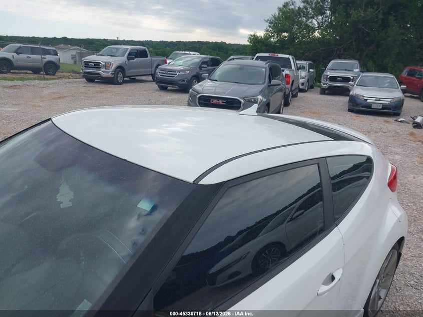 HYUNDAI VELOSTER 2013 VIN KMHTC6AE3DU156402