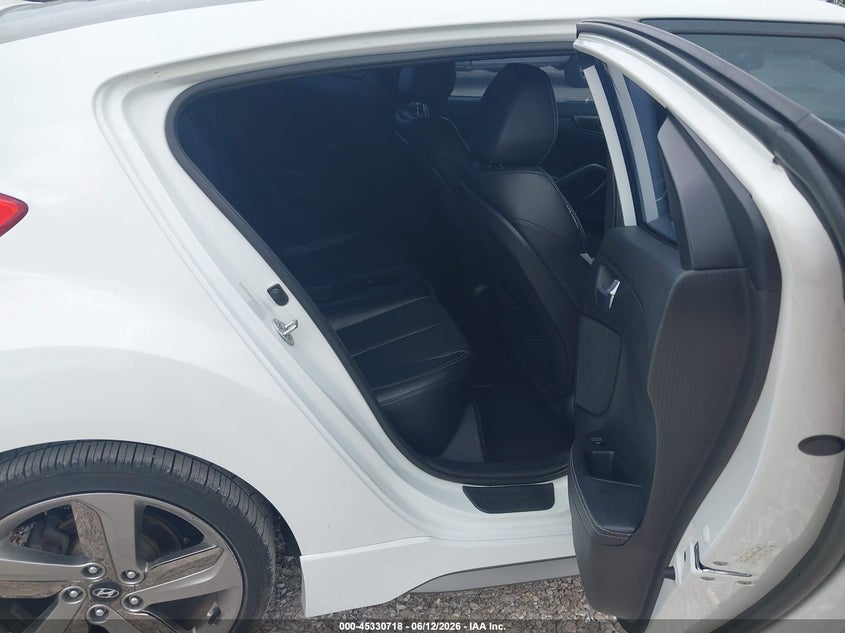HYUNDAI VELOSTER 2013 VIN KMHTC6AE3DU156402