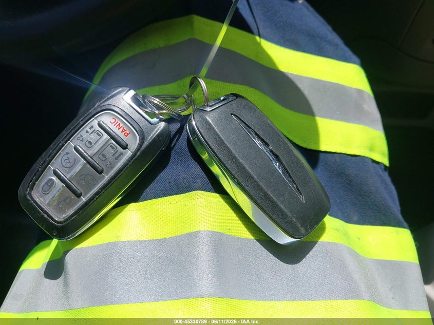 CHRYSLER PACIFICA - zdjęcie 11