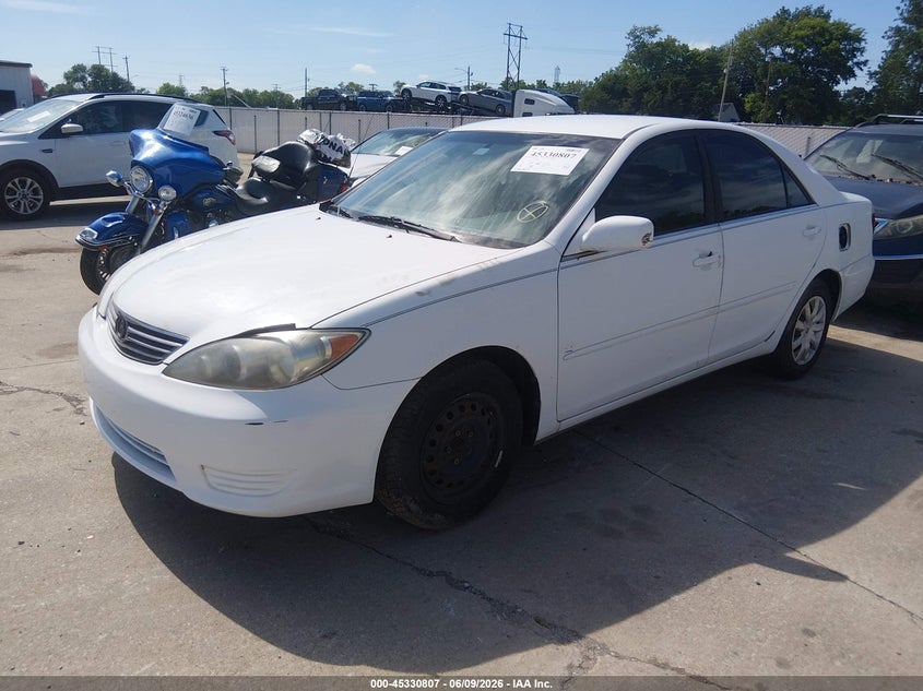2005 Toyota Camry Le 4T1BE32K95U428154 photo 1