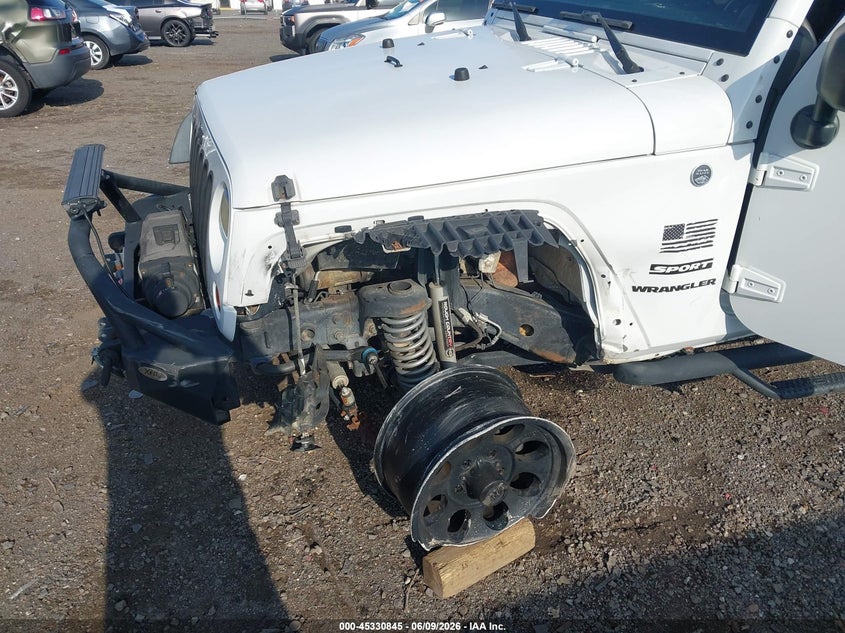 2013 JEEP WRANGLER auction photo 6