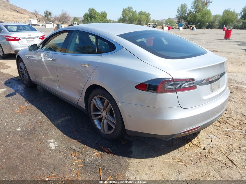 Vin: 5yjsa1s15efp60466, lot: 45828890, tesla model s 20143