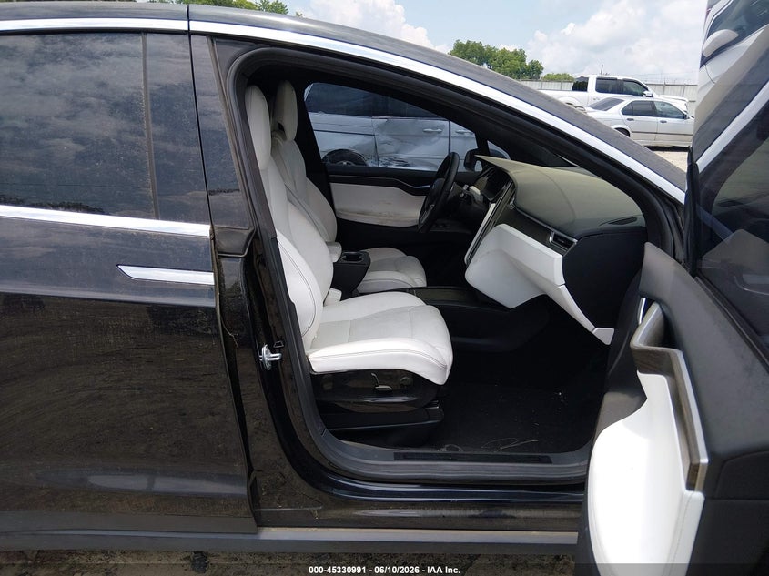 2016 TESLA MODEL X auction photo 5