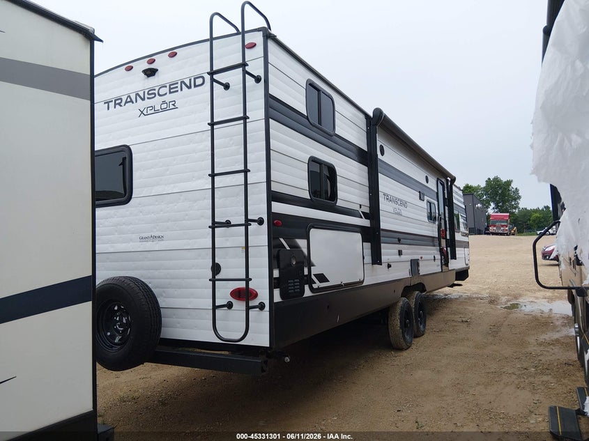 2024 GRAND DESIGN TRANSCEND auction photo 4