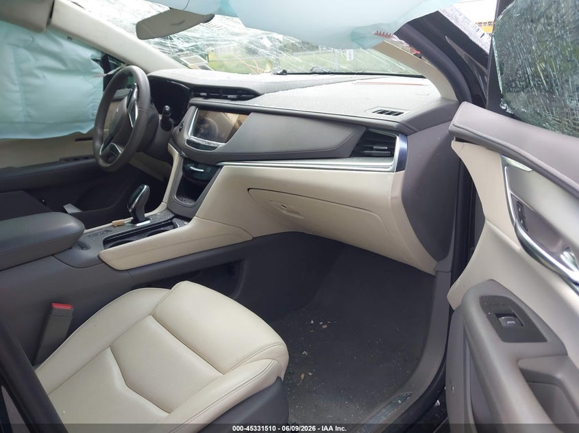 2017 CADILLAC XT5 auction photo 5