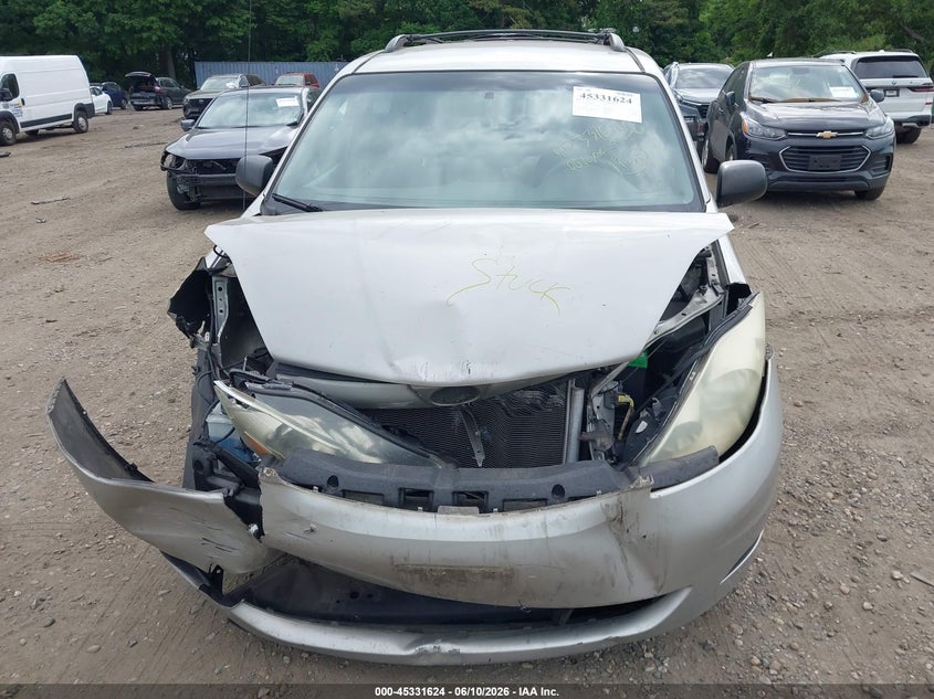 2006 TOYOTA SIENNA auction photo 6
