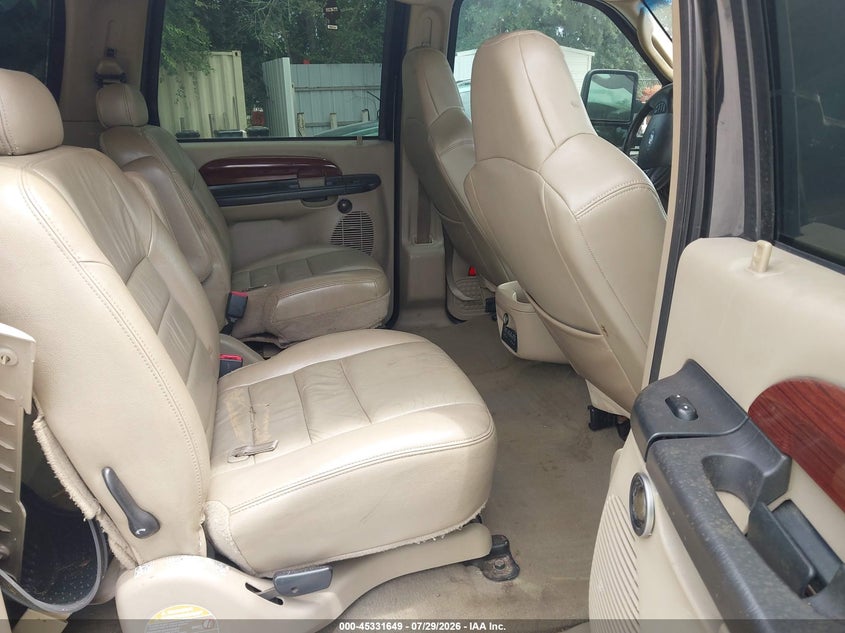 2005 FORD EXCURSION auction photo 8