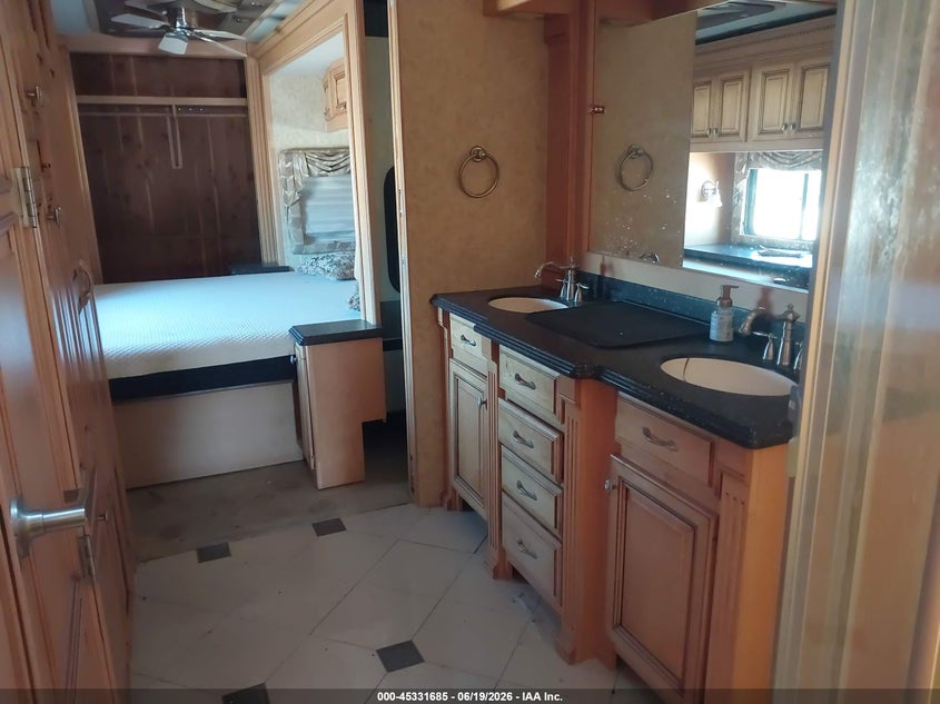 2007 SPARTAN MOTORS MOTORHOME auction photo 8