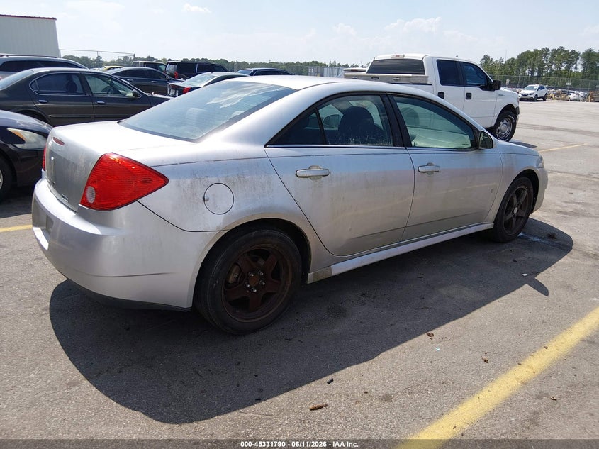 2010 PONTIAC G6 auction photo 4