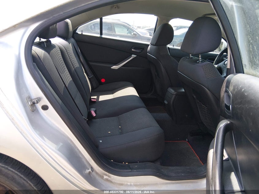 2010 PONTIAC G6 auction photo 8
