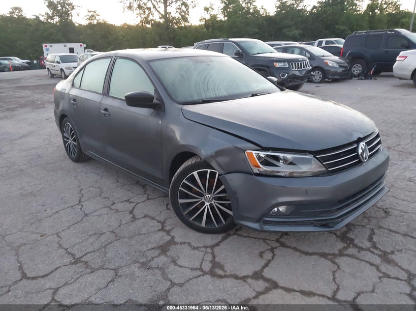 2016 VOLKSWAGEN JETTA auction photo 6