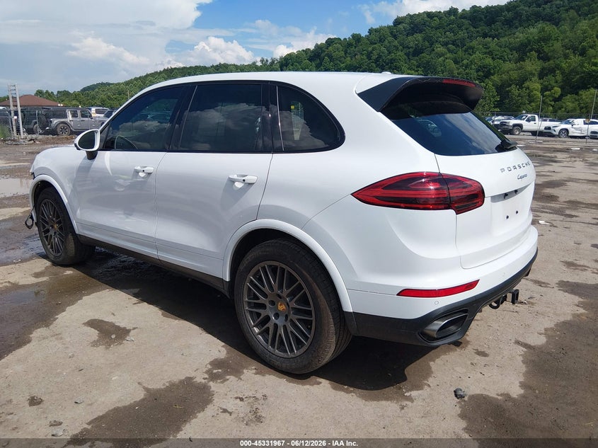 2017 PORSCHE CAYENNE auction photo 3