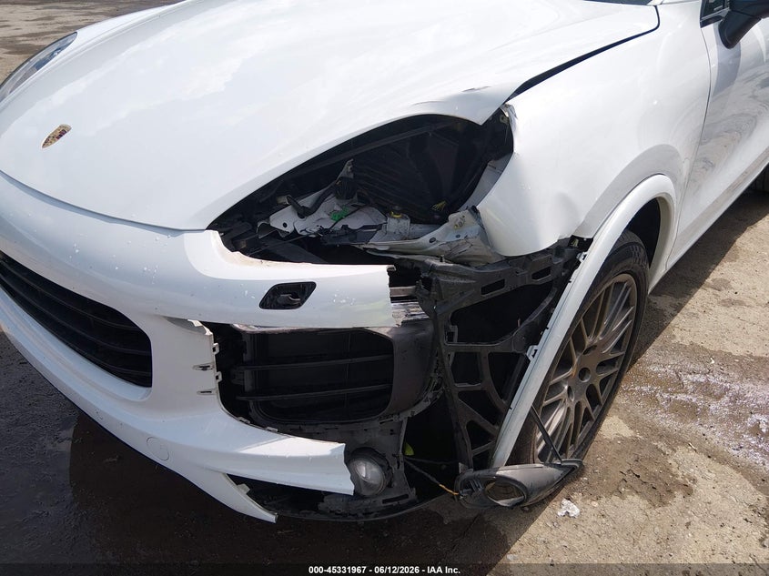 2017 PORSCHE CAYENNE auction photo 6