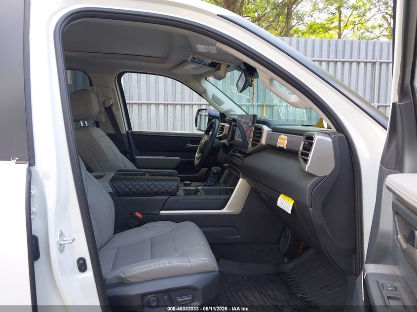 2024 TOYOTA TUNDRA HYBRID auction photo 5