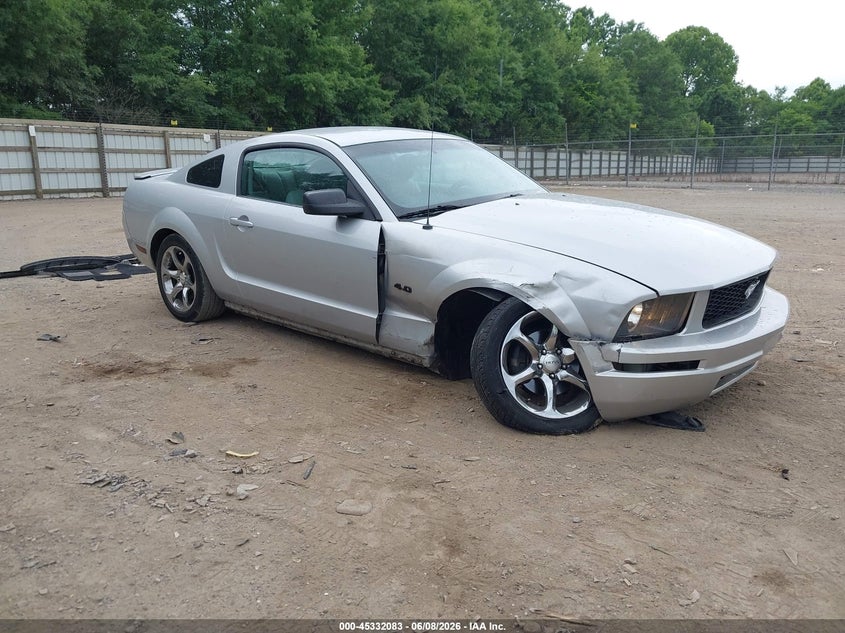 2008 Ford Mustang V6 Deluxe/V6 Premium