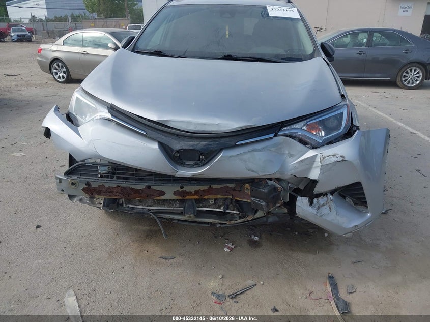 2018 TOYOTA RAV4 auction photo 6