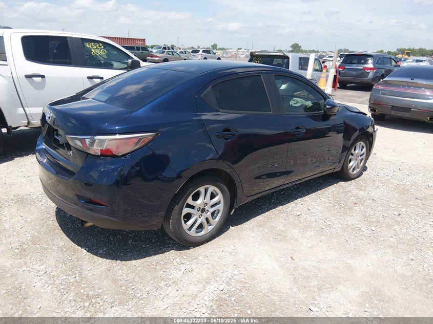 2018 TOYOTA YARIS IA auction photo 4