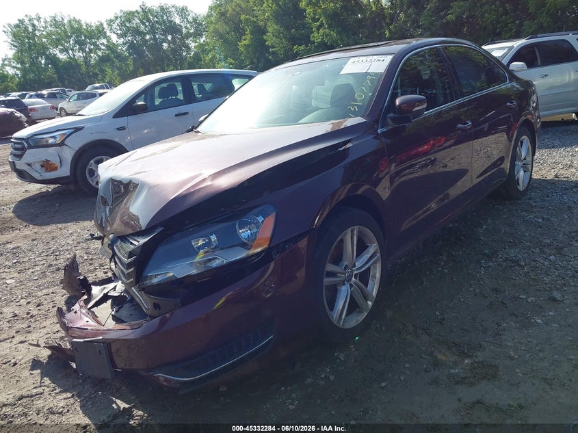 2014 Volkswagen Passat 1.8t Se 1VWBT7A30EC077990 photo 1