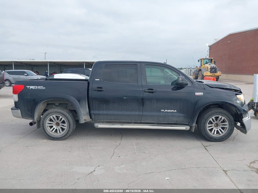 2010 TOYOTA TUNDRA GRADE 5.7L V8 · Фото 13
