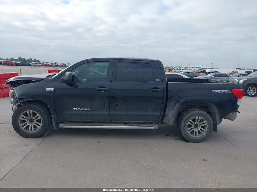 2010 TOYOTA TUNDRA GRADE 5.7L V8 · Фото 14