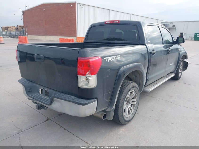 2010 TOYOTA TUNDRA GRADE 5.7L V8 · Фото 4