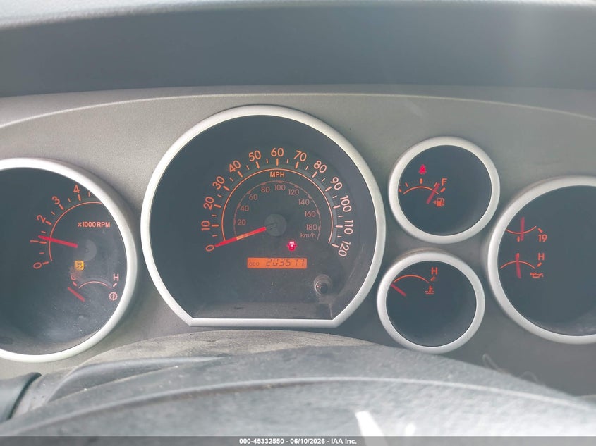 2010 TOYOTA TUNDRA GRADE 5.7L V8 · Фото 7