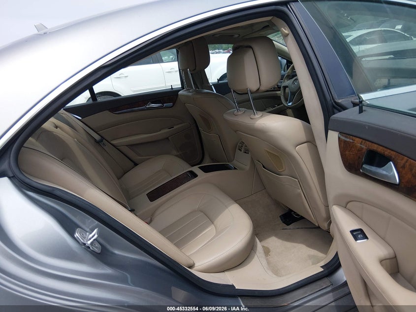 2012 Mercedes-Benz Cls 550 VIN: WDDLJ7DBXCA051976 Lot: 45332554