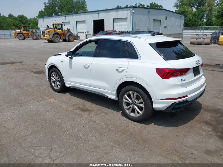 2023 AUDI Q3 auction photo 3