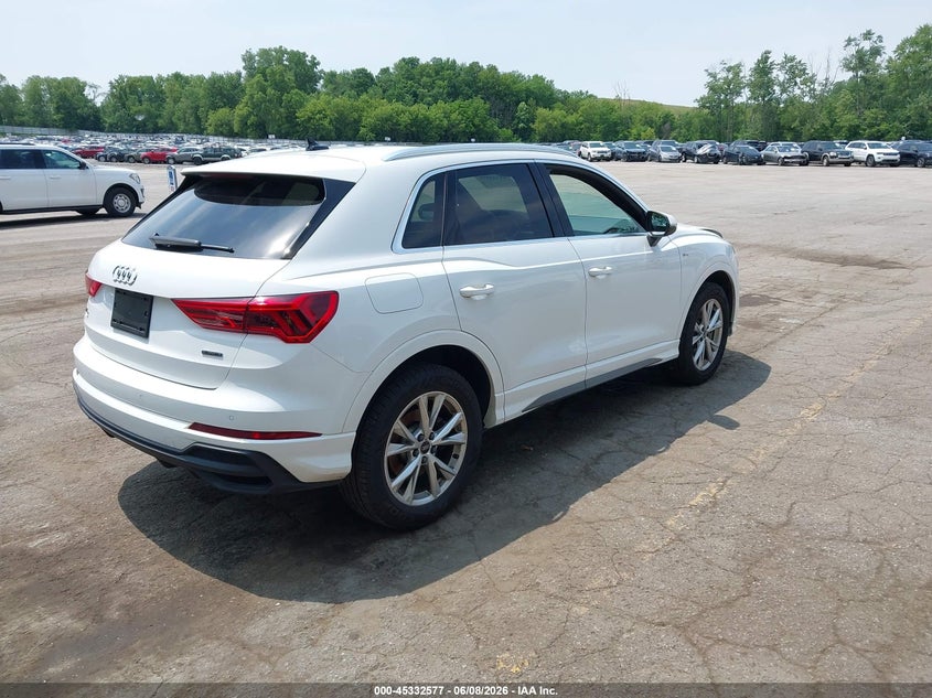 2023 AUDI Q3 auction photo 4