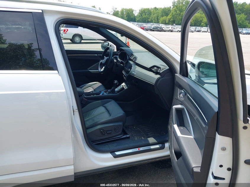2023 AUDI Q3 auction photo 5